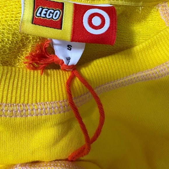 LEGO x Target XS , S Women's LEGO Minifigure Sweatshirt Yellow - Picture 6 of 7